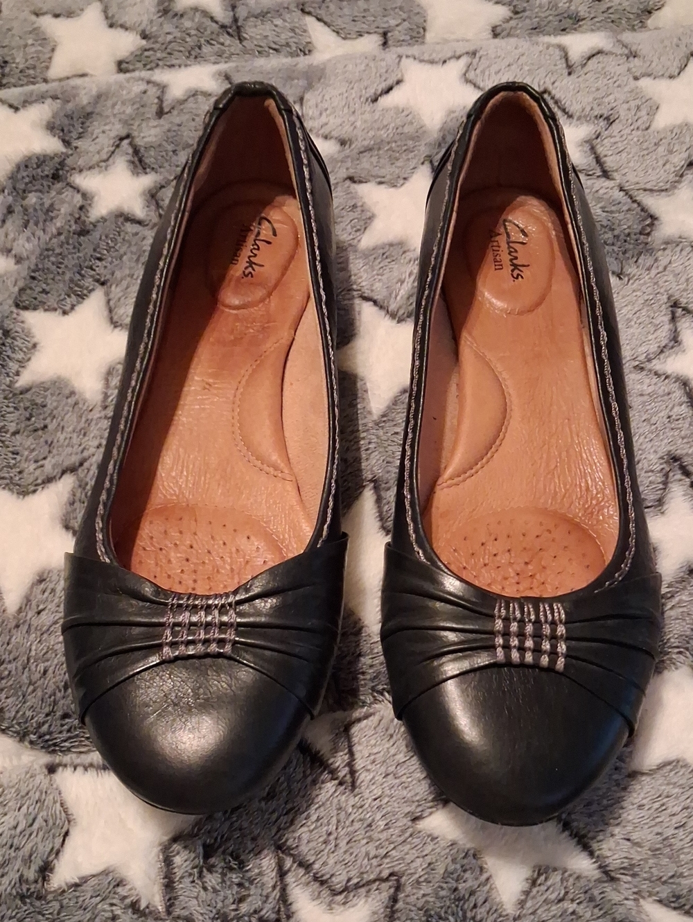 Clarks Black Leather Pleated Flats Pre Owned Size 11 M